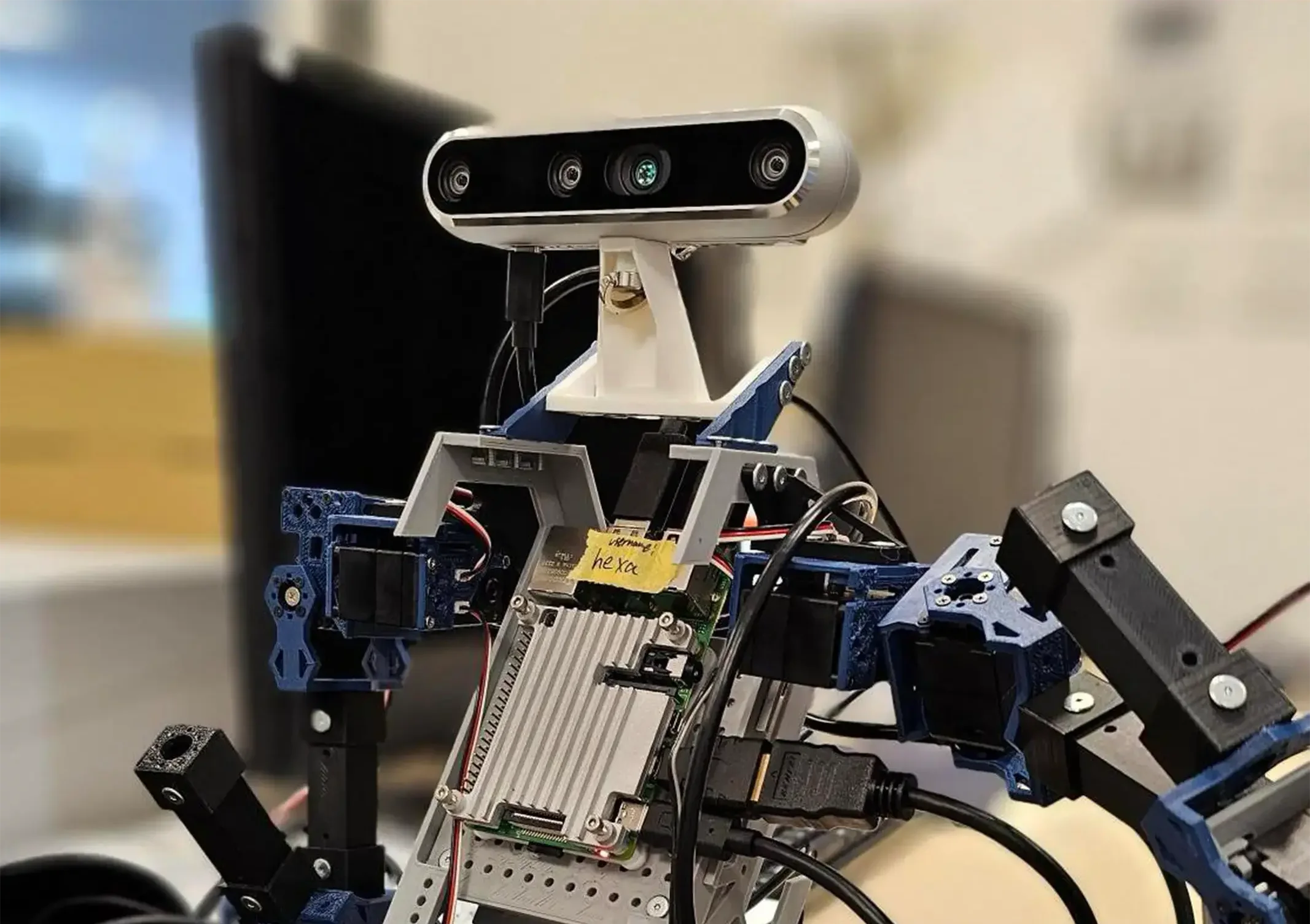 戦うロボット