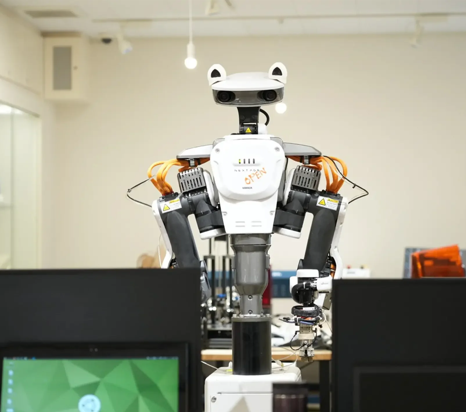 大型ロボット2